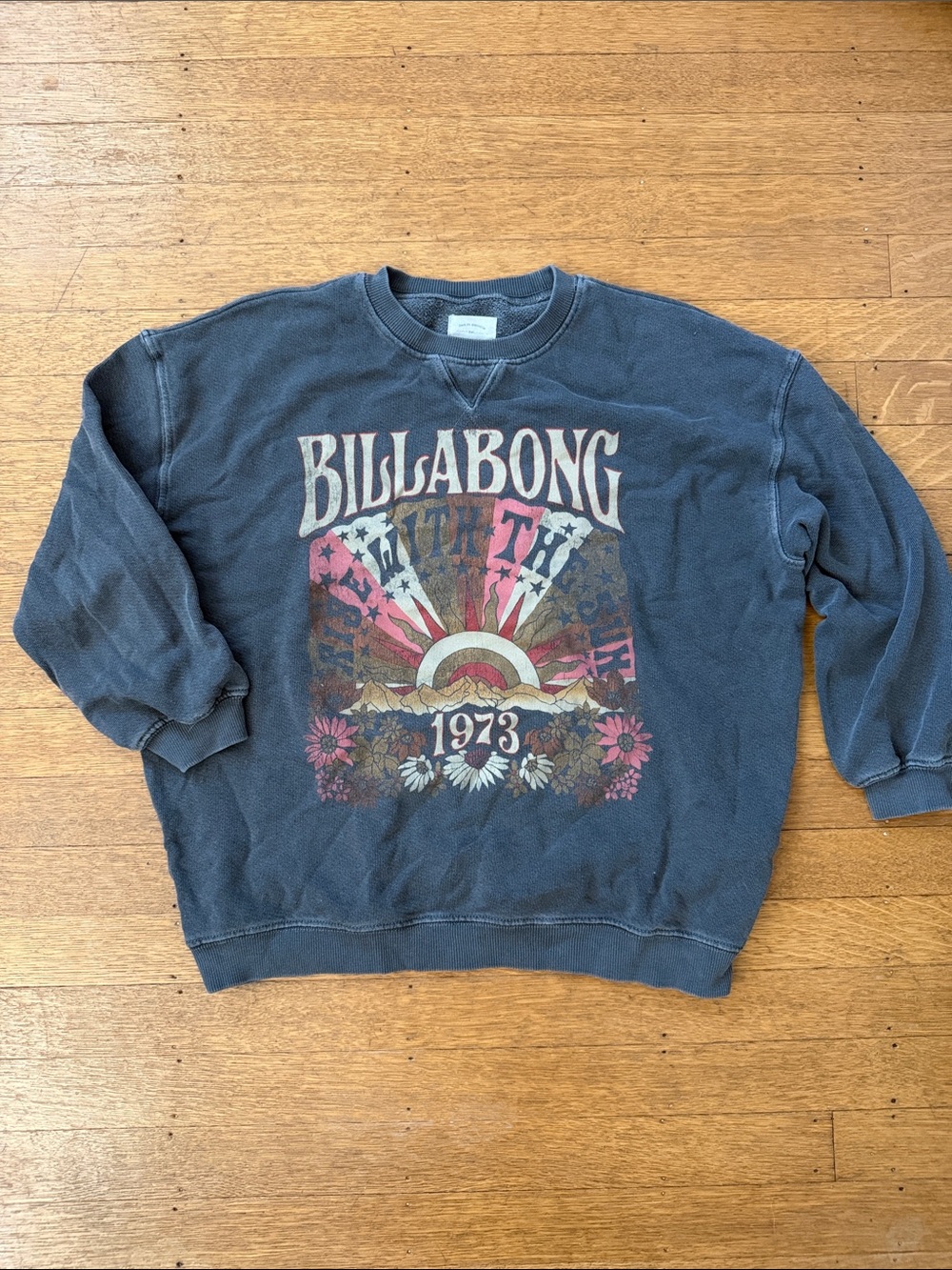 Billabong YS Grey washed Graphic Crewneck Sweatshirt